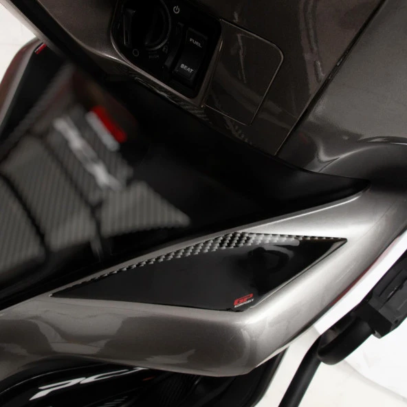 GP Kompozit Honda PCX 125 / 150 2018-2020 Uyumlu Yan Pad Siyah - 2