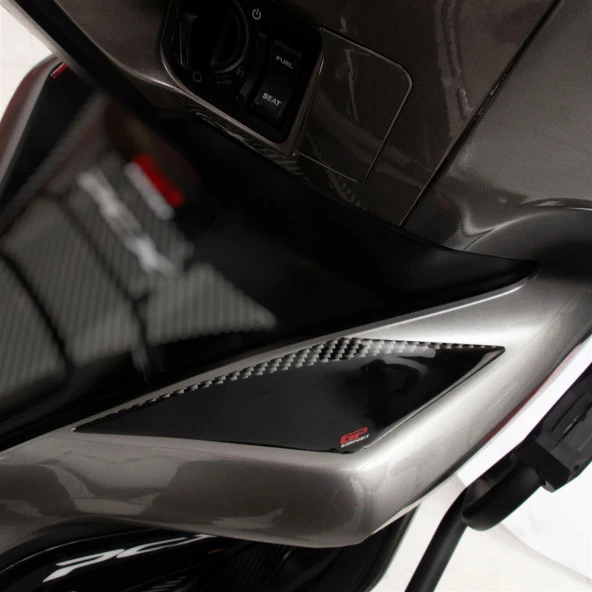GP Kompozit Honda PCX 125 / 150 2018-2020 Uyumlu Yan Pad Siyah - 4