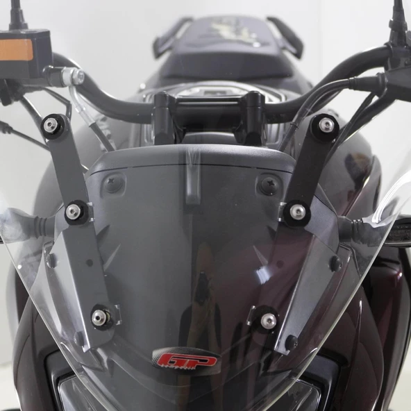 GP Kompozit Bajaj Dominar 250 / 400 2017-2024 Uyumlu Ön Tur Camı Füme - 3