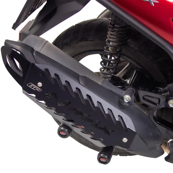 GP Kompozit Yamaha NMAX 125 / 155 2021-2024 Uyumlu Spor Egzoz Koruma Kapağı Siyah