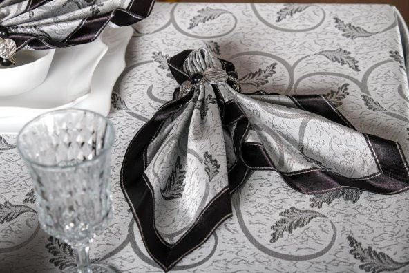 Finezza Aurora Jakar Kumaş Gümüş Siyah Sofra Tk. 8 Kşl. 160x230 cm 17 Prç - 1267 - 7