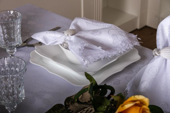 Finezza Duygu Jakar Kumaş Beyaz Sofra Tk. 8 Kşl. 160x230 cm 17 Prç.  - 1268 - 2