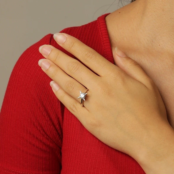 Beyaz Altın Tektaş Yüzük ürün görseli 1