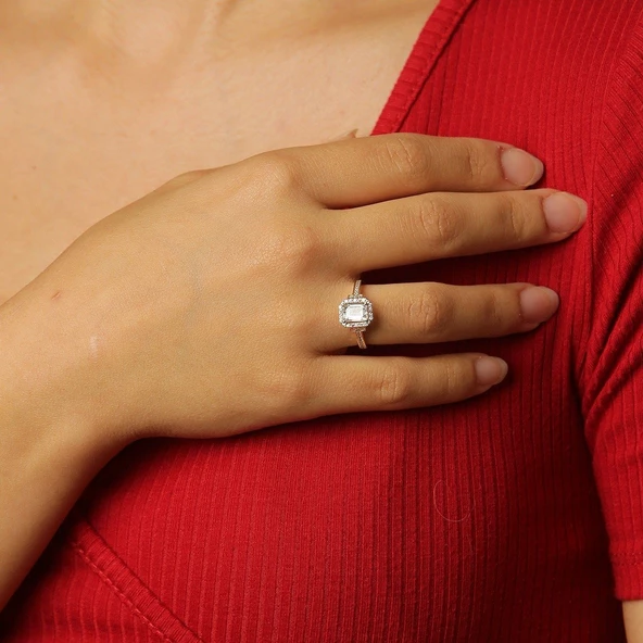 Gold Baget Taşlı Yüzük ürün görseli 1