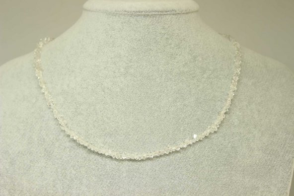 Kristal Kuvars Taşı Berrak Renk Küçük Ham Parçalar Kolye ürün görseli