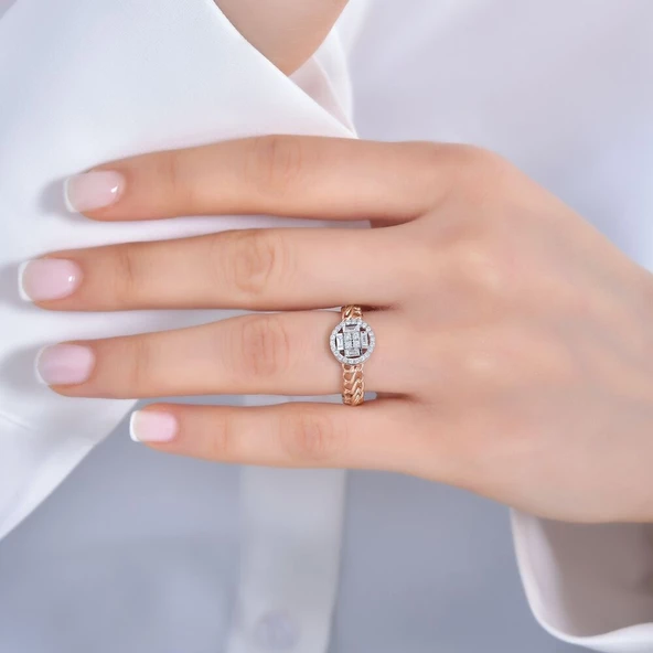 0.23 Karat Pırlanta Baget Yüzük - Resim 3