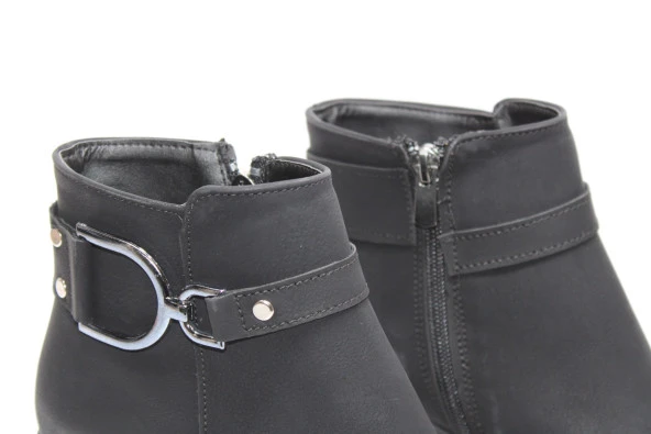 SEDEF KAYMAZ KAUÇUK TABAN ÇİFT TOKA DETAY FERMUARLI KADIN SİYAH TOPUKLU BOT - 4