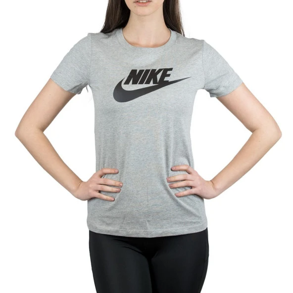 W Nsw Tee Essntl Icon Futura Kısakol Kadın T-Shirt gri - 2