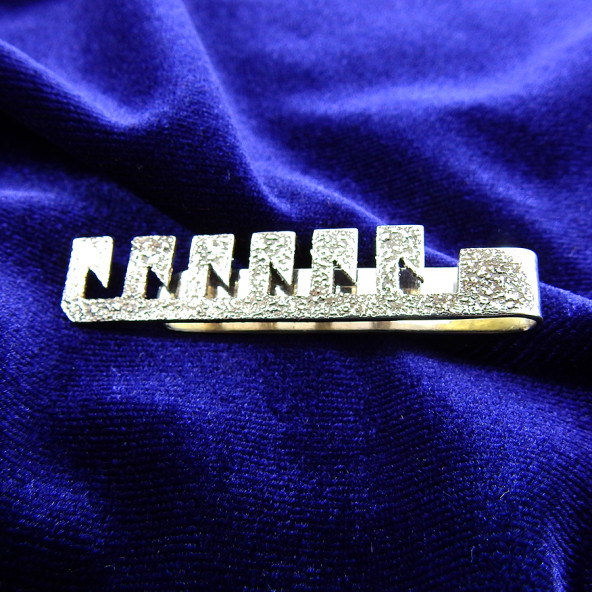 Çengel Motifli Kravat İğnesi - 2