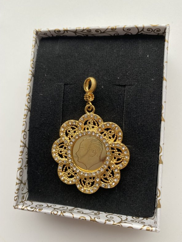 22 Ayar Altın Kaplama Çeyrekli Papatya Model Kolye Ucu ürün görseli