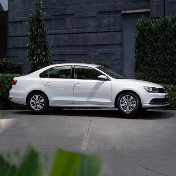 VW Jetta 2015-2018 Sağ Ön Kapı Cam Açma Düğmesi Krom 5K0959855 - 2