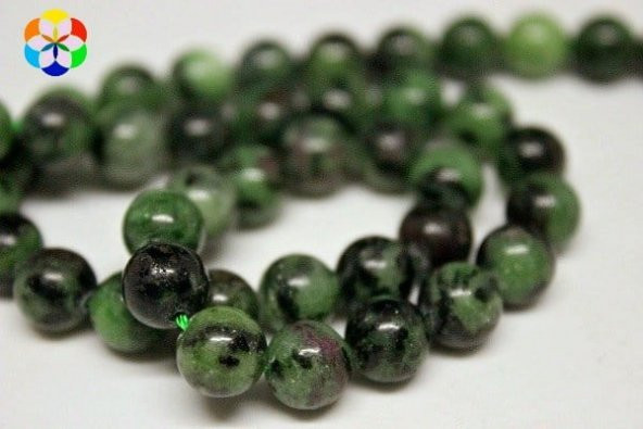 Rubizoit (Rubyzoisit) Taşı YARIM Dizi 8mm (18cm uzunluğundadır) ürün görseli