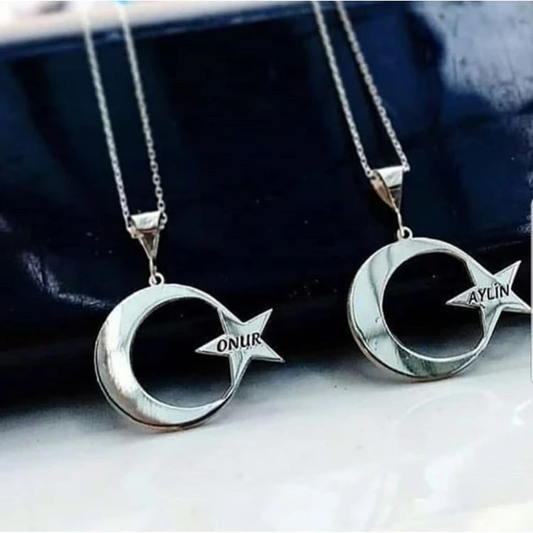 Kişiye Özel Isimli Ay Yıldız Kolye ürün görseli