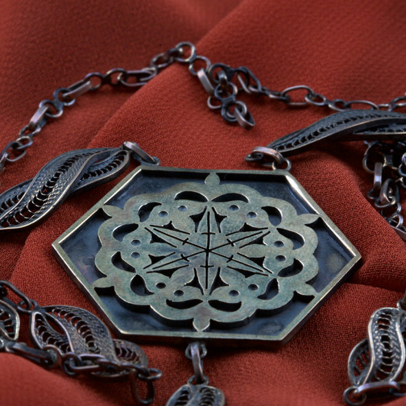 Cizre Ulu Cami Altıgen Kolye Ucu ve Zinciri - 3