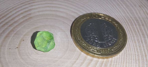Peridot Taşı Otantik Doğal Kesim (yüzük, kolye ucu vb yapımına uygun) (Ortalama 4,5 karat) - 2