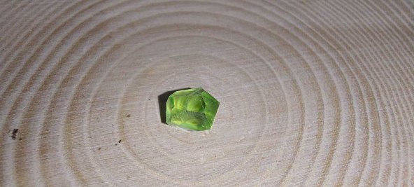 Peridot Taşı Otantik Doğal Kesim (yüzük, kolye ucu vb yapımına uygun) (Ortalama 2 karat) - 4