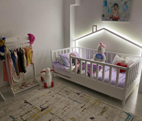Baby Kinder Wh. Back Roofed Doğal Ahşap Yatak Montessori Bebek ve Çocuk Karyolası  Mat Beyaz 100x200