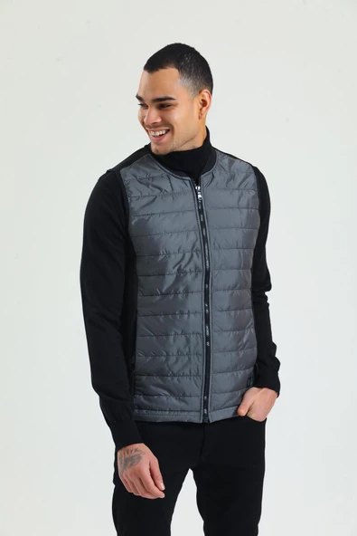 Erkek Regular Fit Bomber Yaka Cepli Kapitone Scuba Kumaş Fermuar Detaylı İnce Yelek - 9