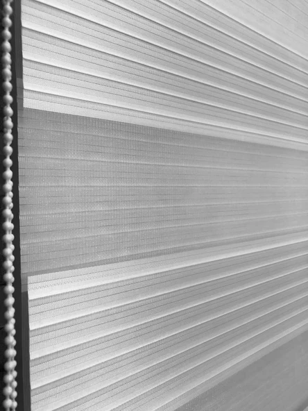 StorBurada Beyaz Pliseli Zebra Stor Güneşlik Perde Sert Plastik Kasalı STB480-PD  Beyaz 180 x 200 ürün görseli