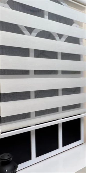 Zebra Stor Sert Plastik Kasalı Ekru Perde STB 400V02-PD  Ekru 130 x 260