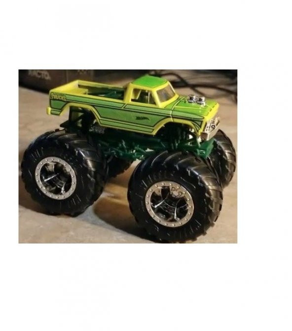 HOT WHEELS MONSTER TRUCKS 1:64 - 11
