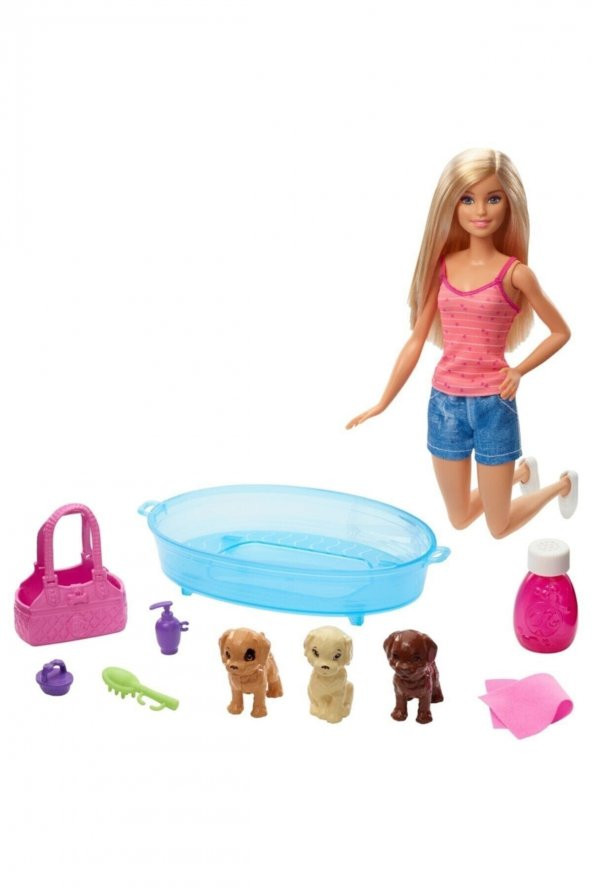 Barbie Ve Köpekleri Banyo Keyfinde