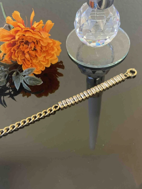 Aksesuar Çarşısı Beyaz Baget Taş Tasarımlı Bileklik - Resim 4