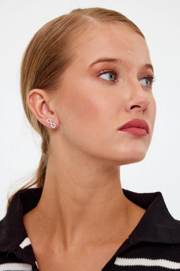 Beyaz Renk Sonsuzluk İşareti Model Gümüş Küpe - 3