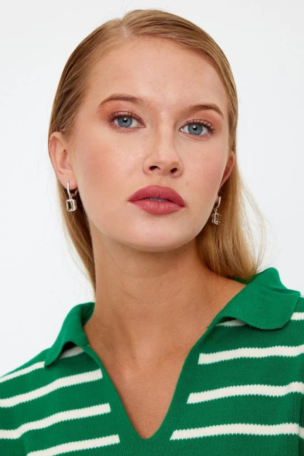 Kare Model Renkli Taşlı Gümüş Küpe - 9