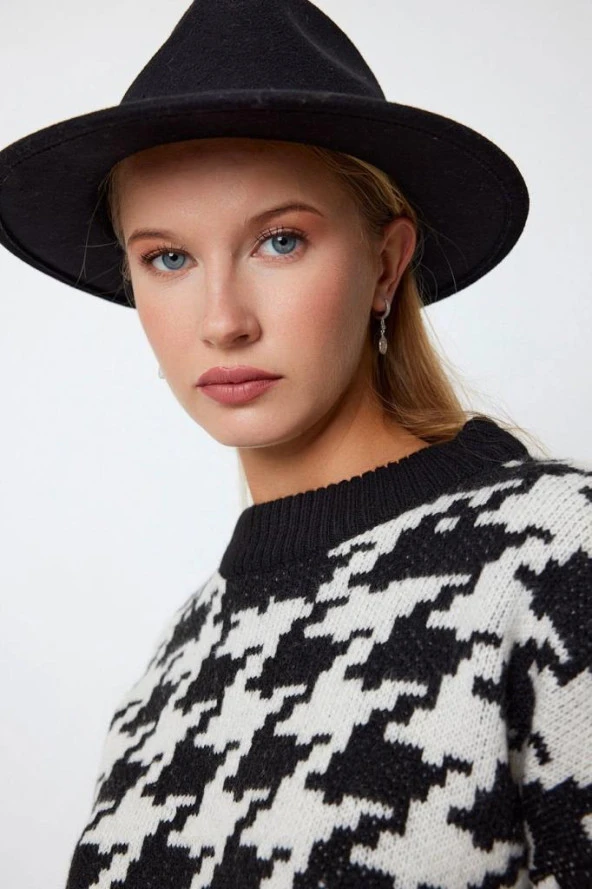 Yuvarlak Taşlı Gümüş Küpe - 4