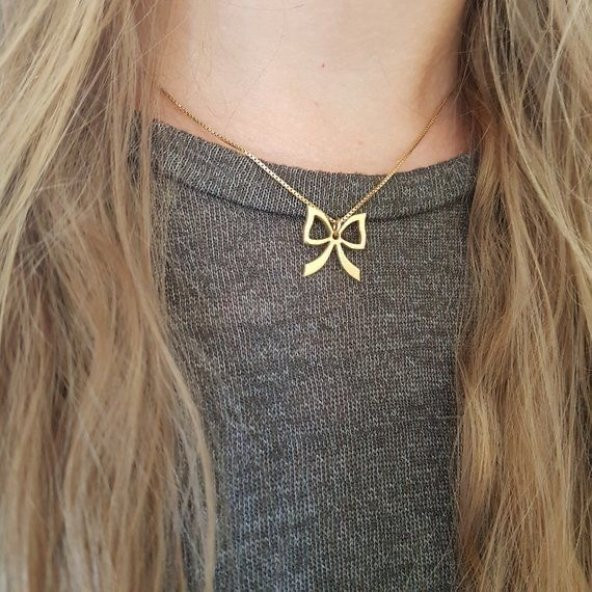 Gümüş Fiyonk Kadın Kolye Özel Gün Hediyesi