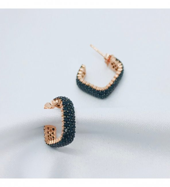 Siyah Zirkon Taşlı Kare  Küpe