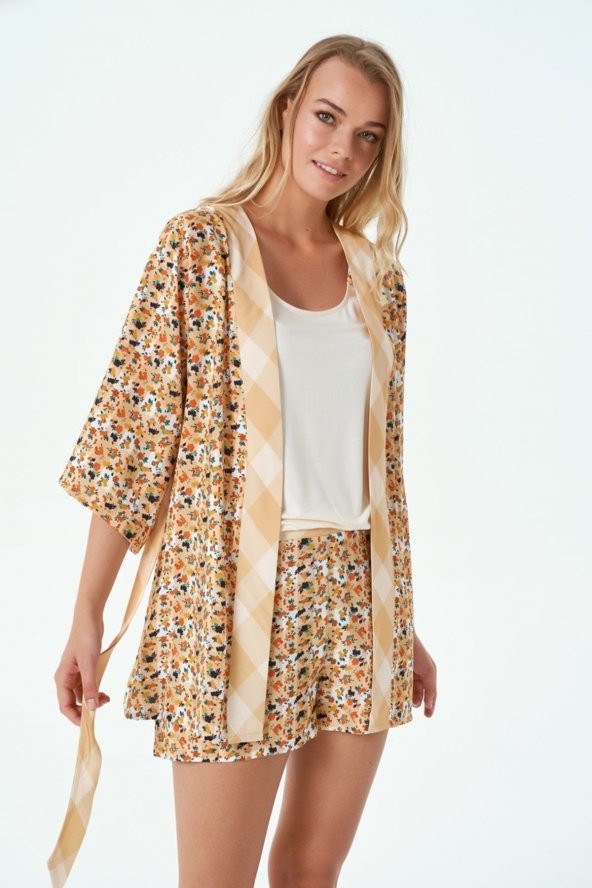 Çiçekli Sabahlıklı Şort Takım - Resim 2