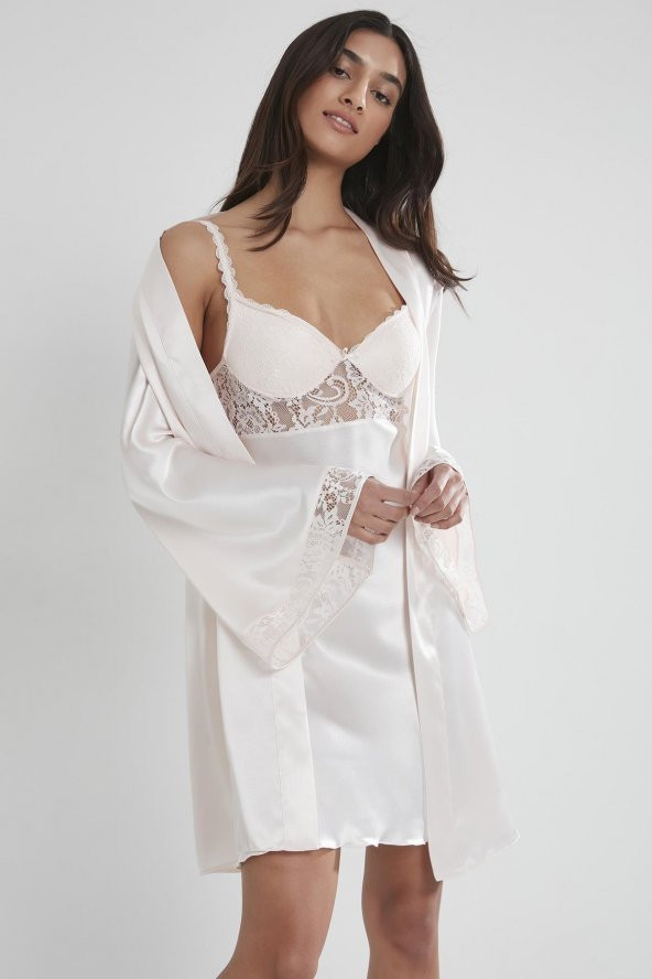 Saten Dantelli Gecelik & Sabahlık Takım ürün görseli