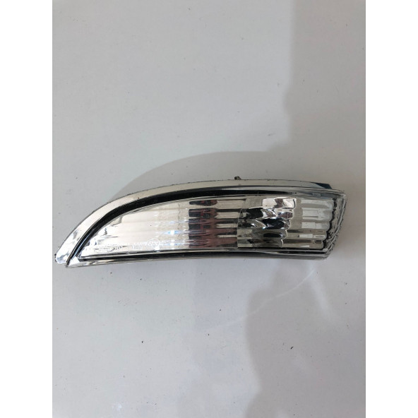 FORD FİESTA SOL AYNA SİNYALİ OEM:8A61-13B381-A