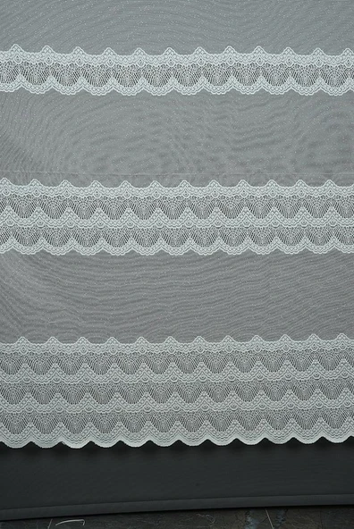 DANTEL MODEL KREM RENK TEK KANAT Hazır dikilmiş Pileli Fon Perde 300*260 cm ürün görseli