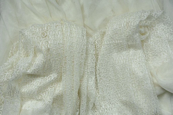 GÖBEKLİ DANTEL MODEL KREM RENK TEK KANAT Hazır dikilmiş Pileli Fon Perde 300*260 cm - Resim 7