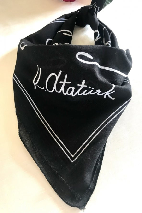 Atatürk Imzalı Siyah Renk Unisex 100 Cotton Bandana Fular