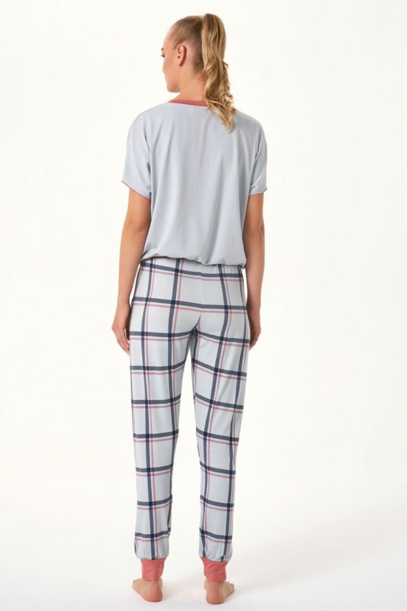 Ekose Pijama Takımı ürün görseli