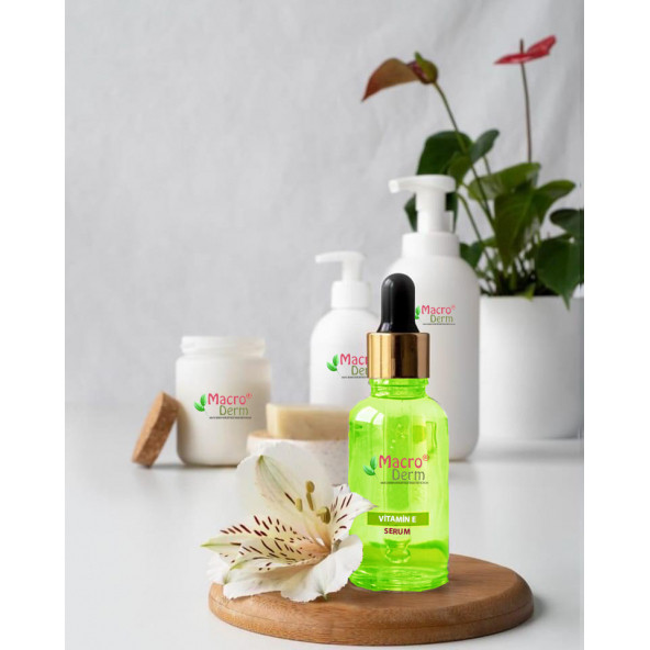 Macro DERM Vitamin E Onarıcı ve Besleyici Serum 10 ML