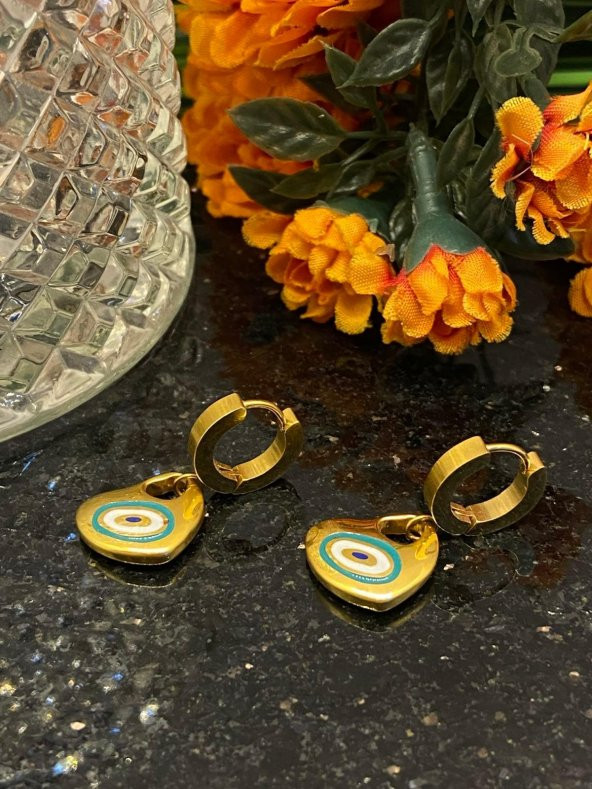 Aksesuar Çarşısı Çelik Mineli Nazar Boncuklu Kalp Küpe ürün görseli