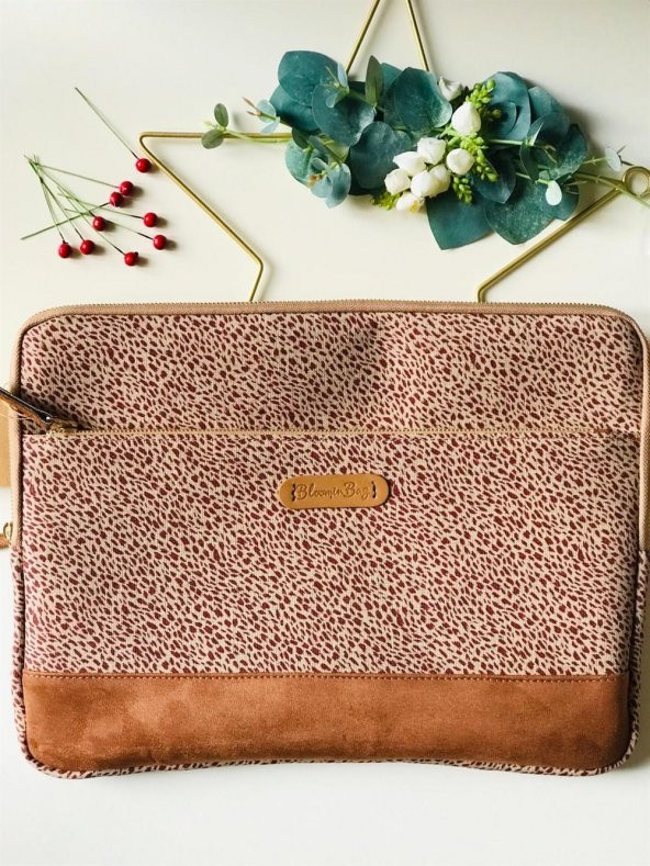 Bloominbag Reddish Fuli 15 inç Laptop Kılıfı