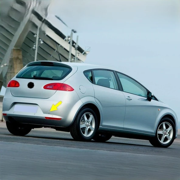 Seat Leon 2 2006-2009 Arka Tampon Çeki Çekme Demiri Kapağı 1P0807441C ürün görseli 1