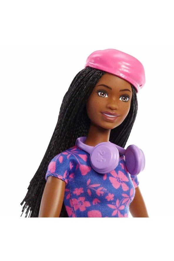 Barbie Şehirde Yaşam Serisinden Seyahat Temalı Barbie "Brooklyn" Roberts Bebek - Resim 5