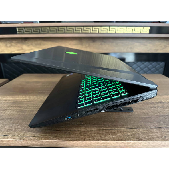 Monster Abra A5 V16.4 İKİNCİ EL Intel Core i5 9300H 16GB 500GB SSD GTX1650 15.6" FHD - 7