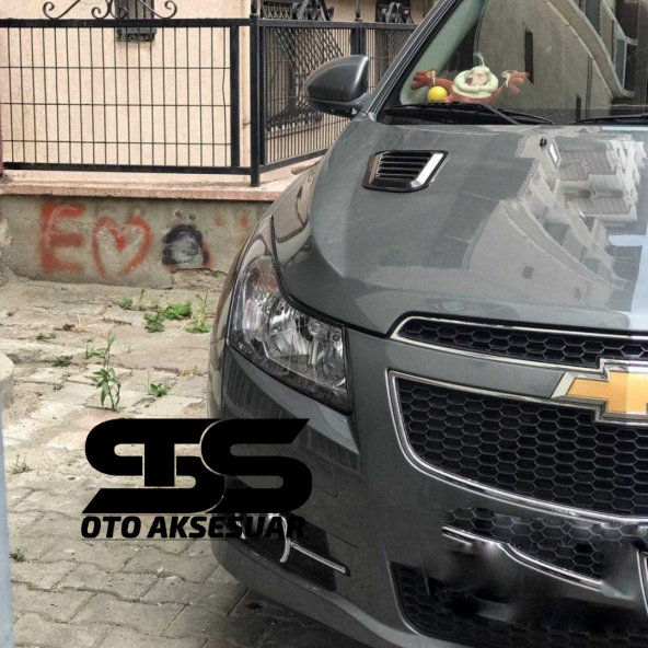 Chevrolet Cruze Uyumlu Piano Black Kaput Üstü Havalandırma Izgarası - 2