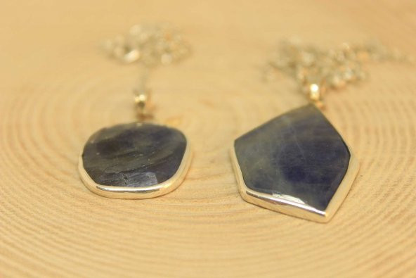 Safir Taşı Gümüş Kaplama ve Gümüş Zincir Dahil Kolye Ucu - 2