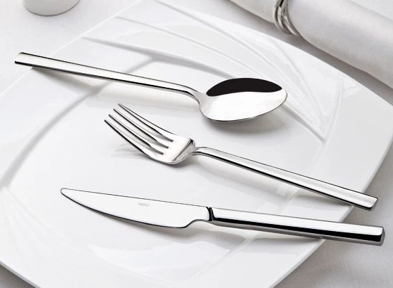 Nehir Dalyan Sade 89 Parça Deri Kutulu Çatal Kaşık Takımı