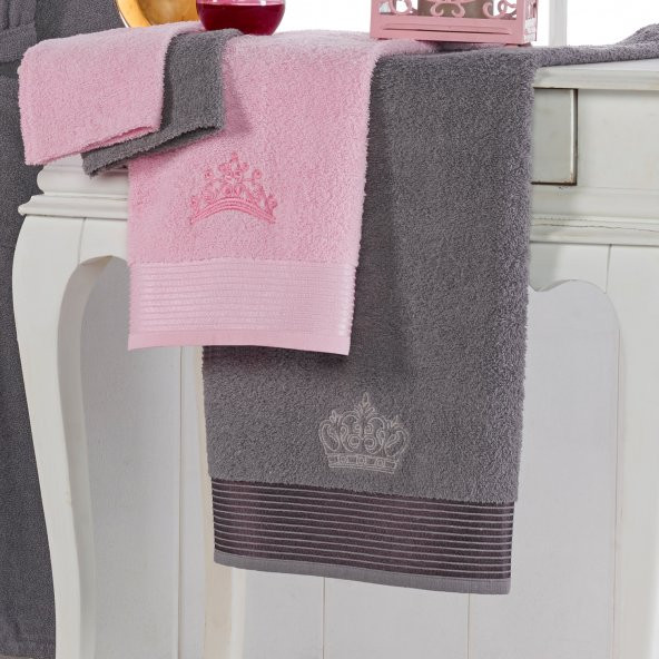 NevresimEv Taç Serisi Nakışlı 6 Parça Aile Bornoz Seti Gri-Pudra - 4