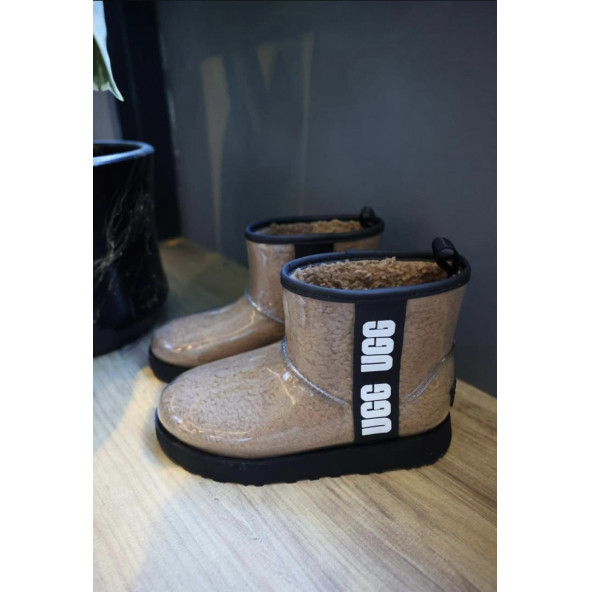 Brown Ugg Type Bot